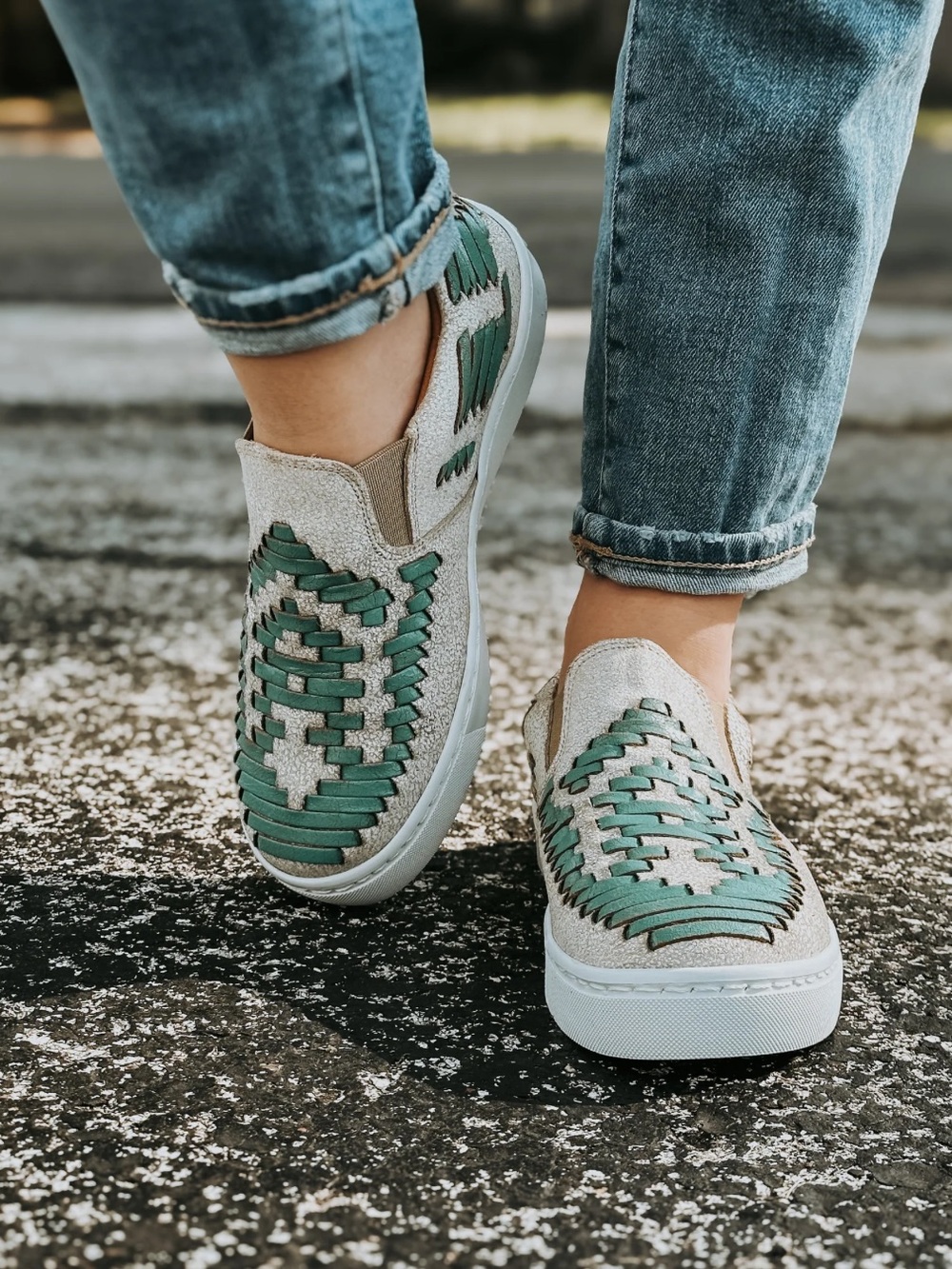 Agave Sky Dakota Leather Slip-On Sneakers Turquoise Women’s Size 11 - Picture 2 of 13